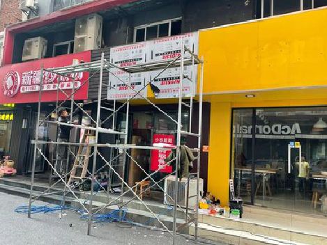 合江制作广告招牌如何避免它发黄？